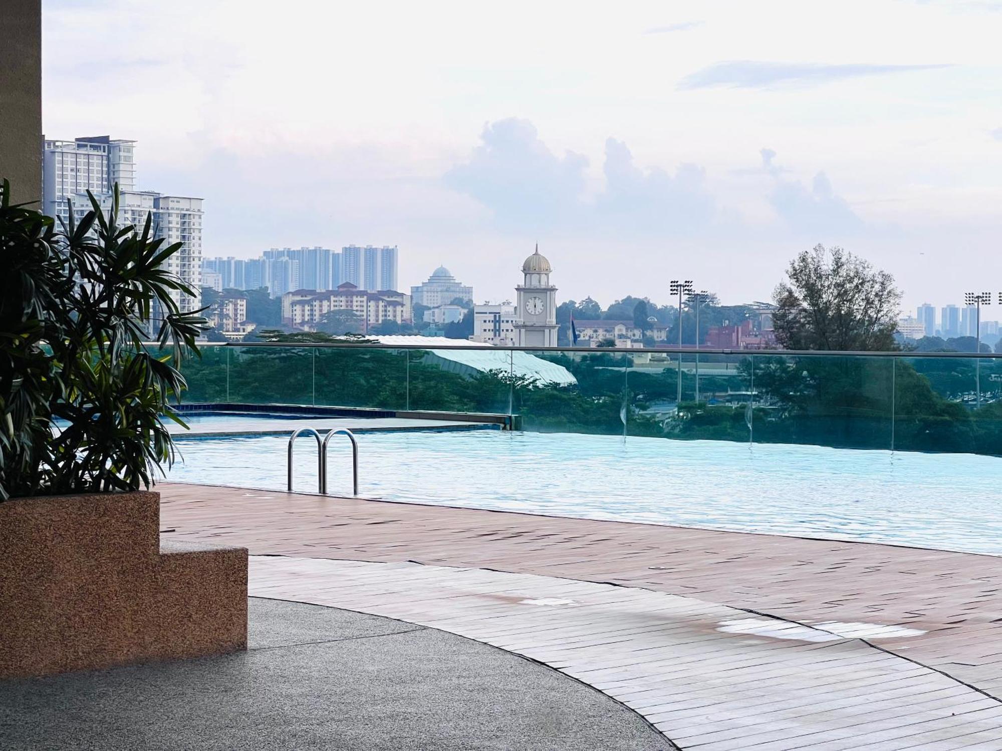 Paragon Residence 2Br4Pax Sleek Stay Nr Ciq Midvalley By Our Stay Johor Bahru Luaran gambar